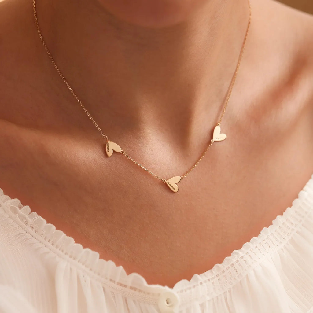 Collar personalizado grabado con forma de corazón