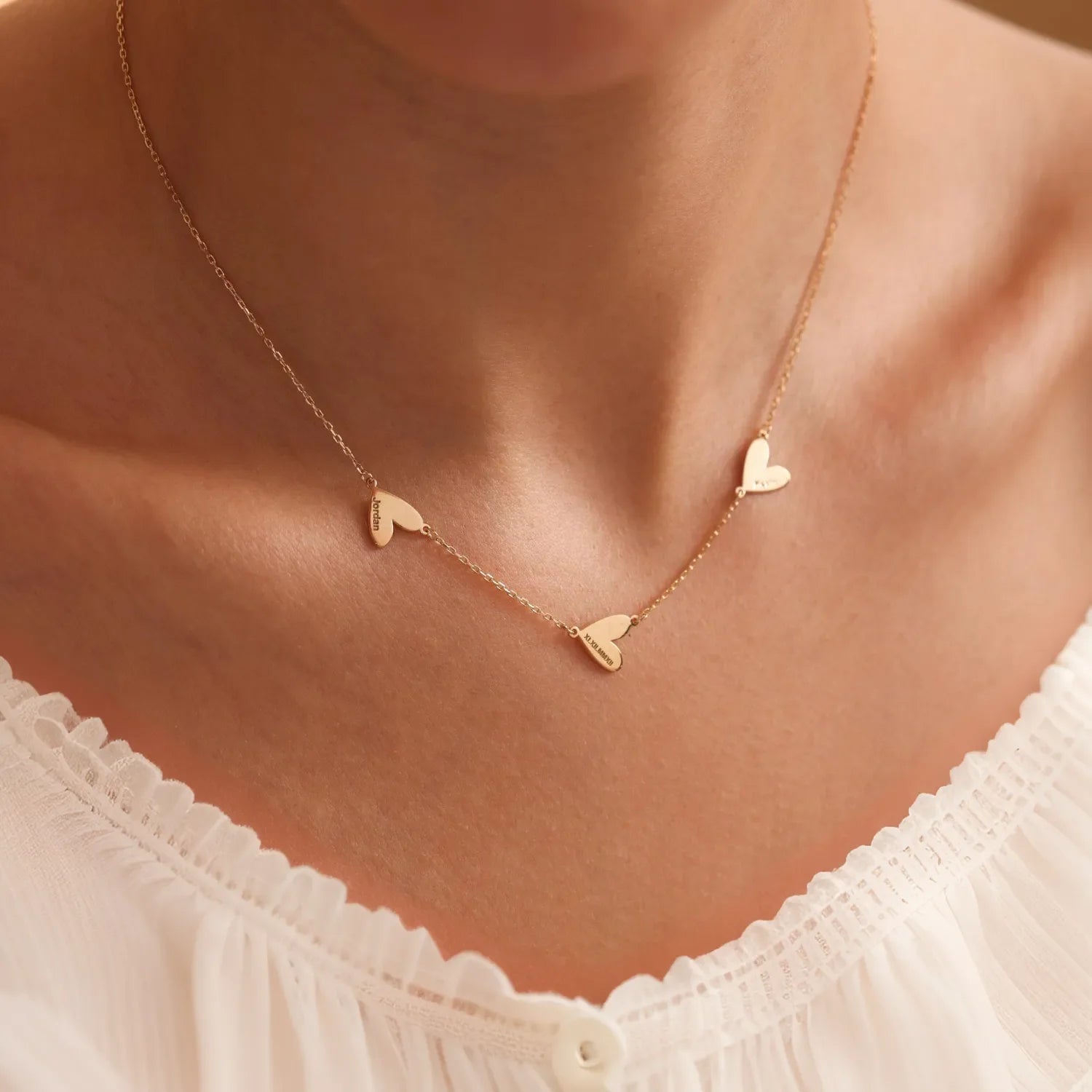 Collar personalizado grabado con forma de corazón