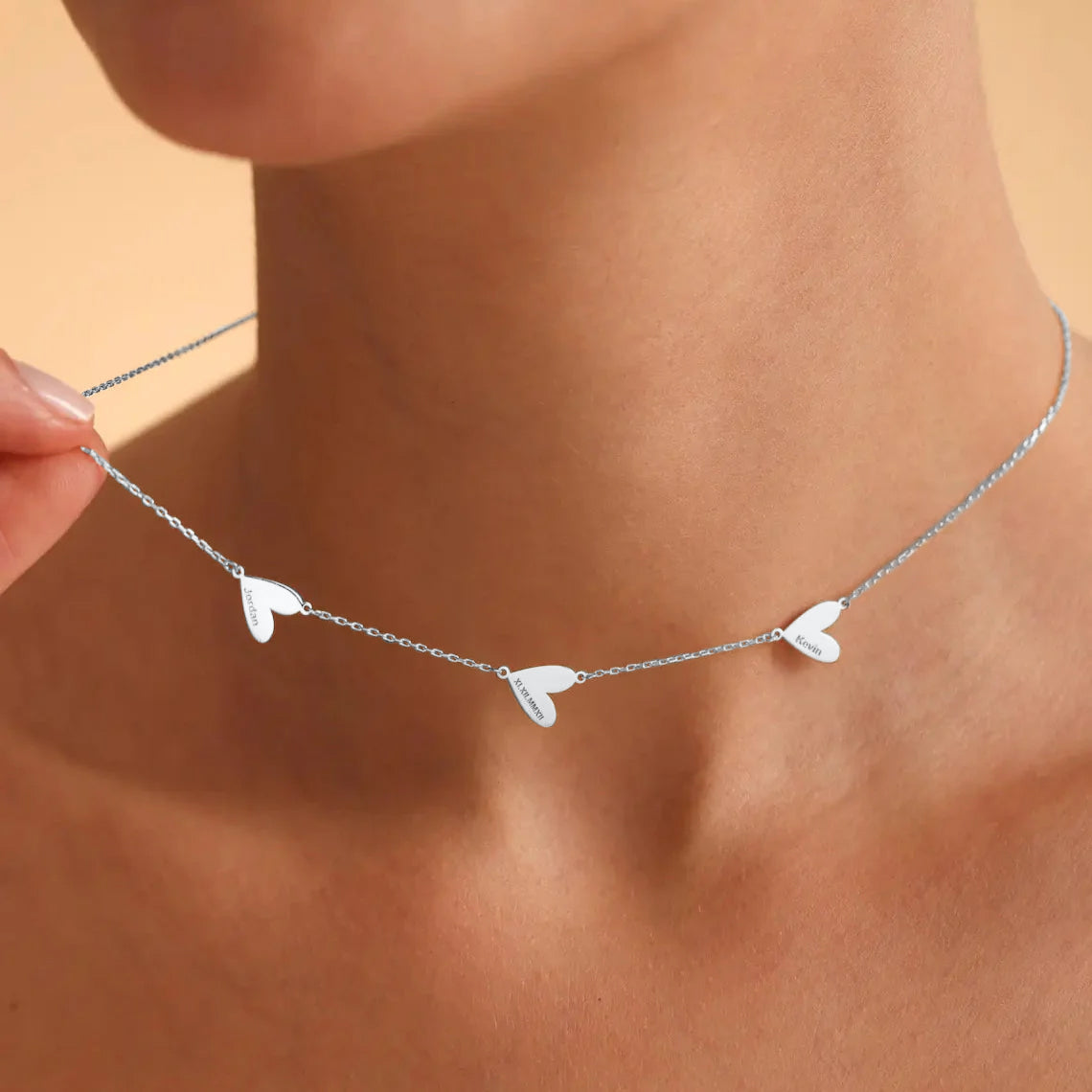 Collar personalizado grabado con forma de corazón