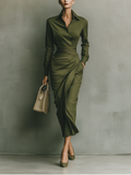 VIBELARA | VESTIDO CRUZADO SATINADO CON CINTURÓN