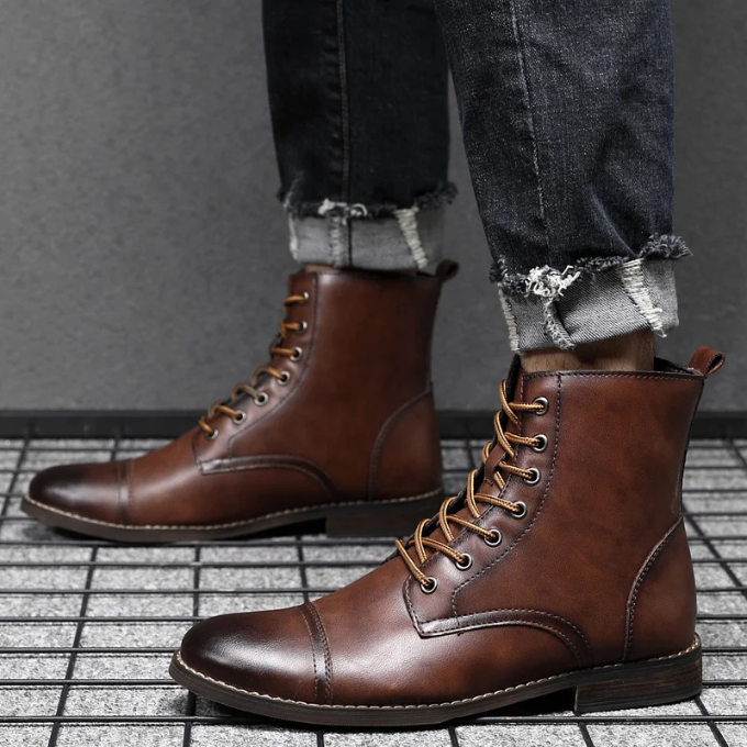 VIBELARA | BOTAS URBANAS DE PIEL ENVEJECIDA PARA HOMBRE