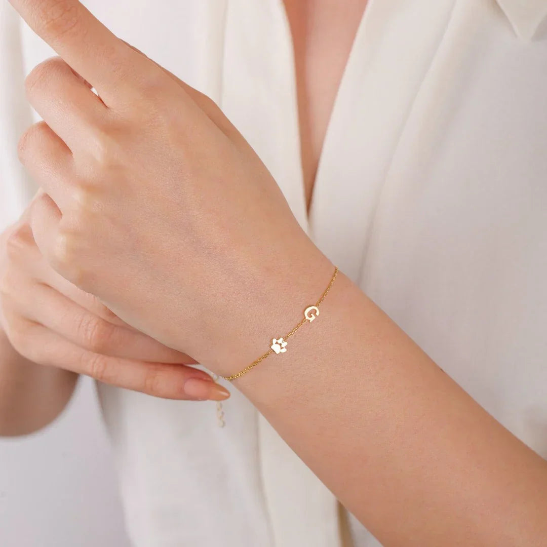 Pulsera personalizada con iniciales a los lados