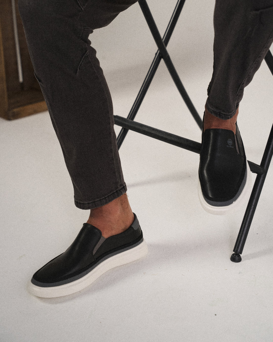 VIBELARA | ZAPATOS MODERNOS SIN CORDONES PARA HOMBRE