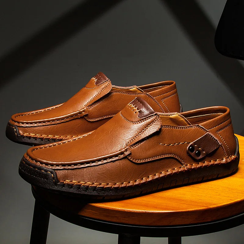 VIBELARA | MOCASINES CLÁSICOS DE CUERO PARA HOMBRE