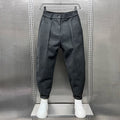 PANTALONES TEXTURIZADOS DE CORTE ENTALLADO