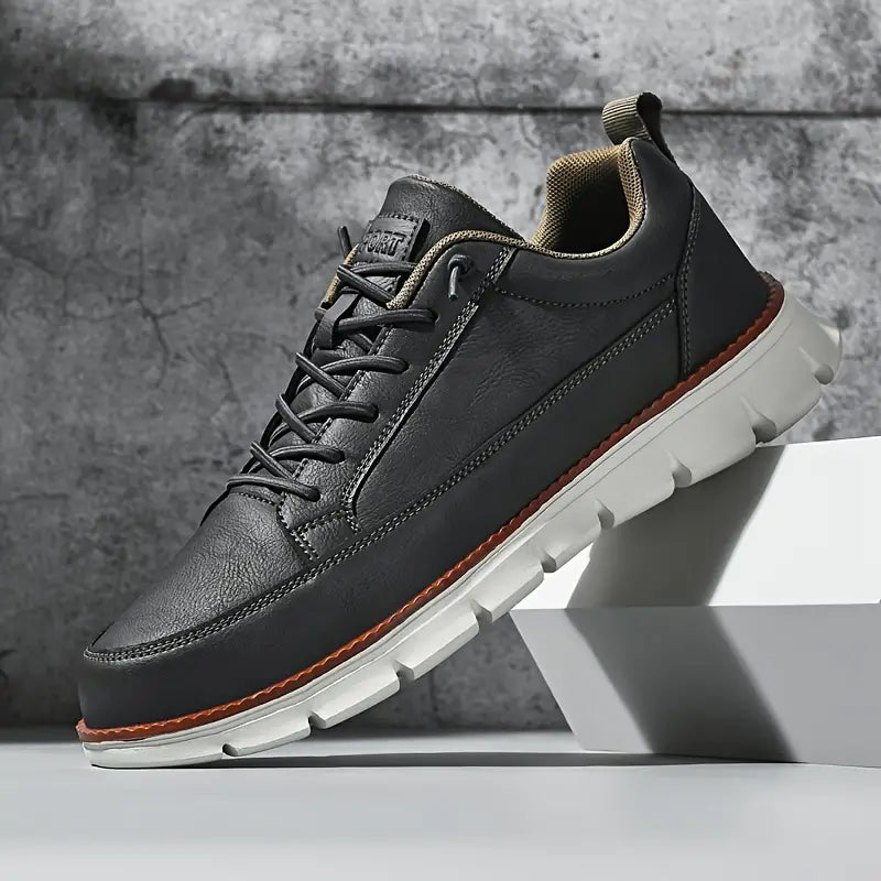VIBELARA | SNEAKERS DE CUERO CON SOPORTE