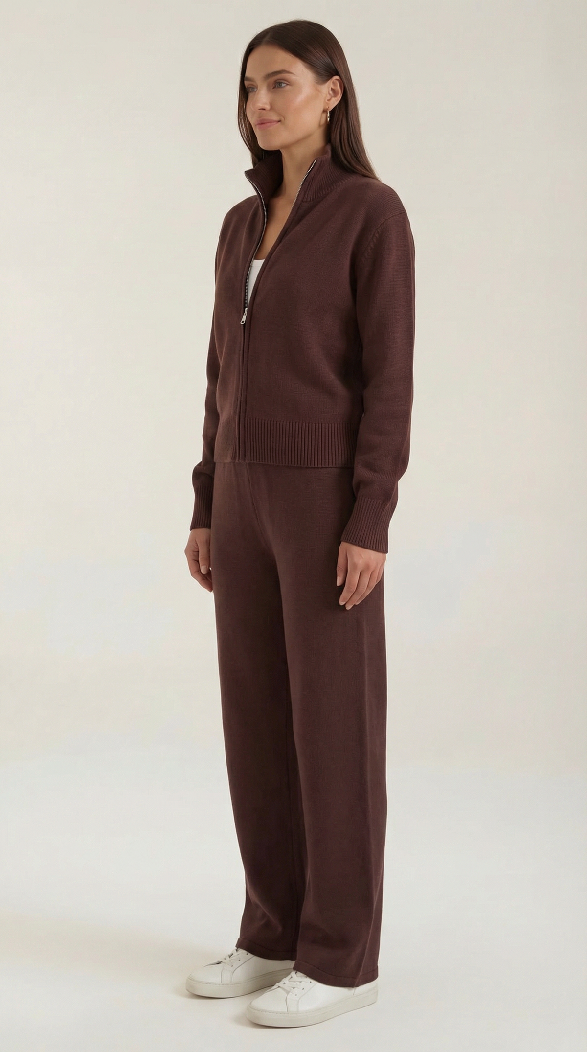 Conjunto cómodo con cremallera y pantalón a juego
