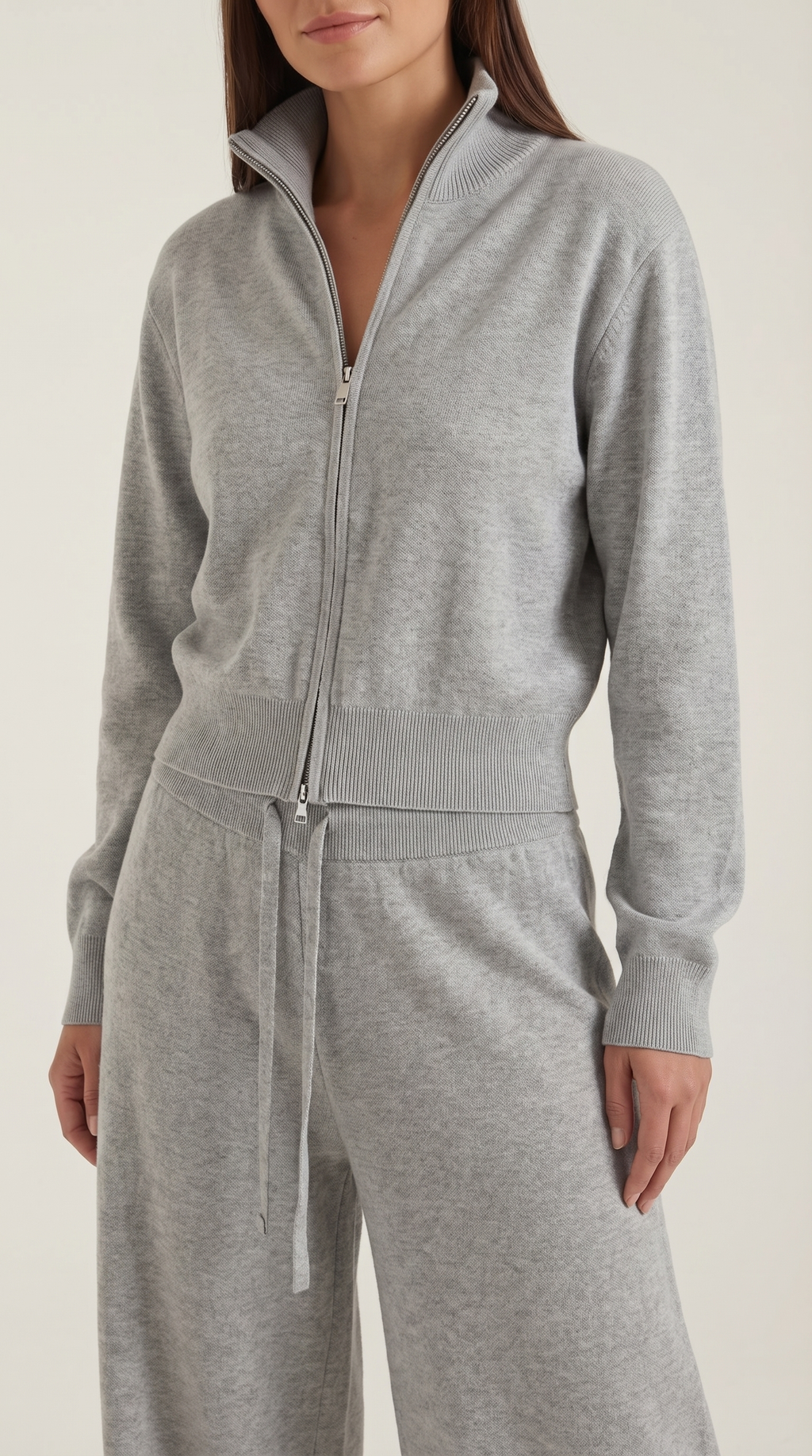Conjunto cómodo con cremallera y pantalón a juego