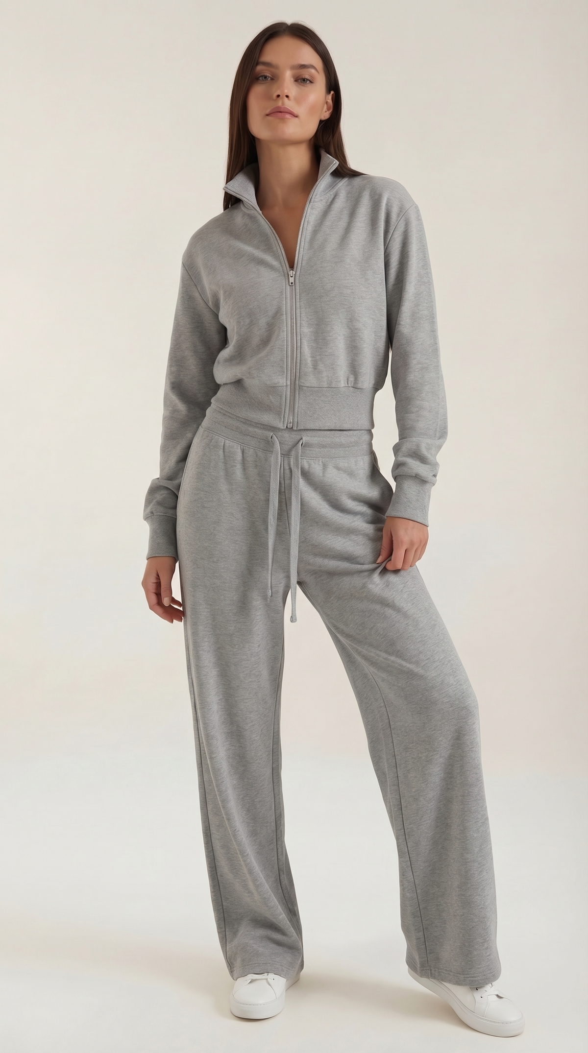Conjunto cómodo con cremallera y pantalón a juego