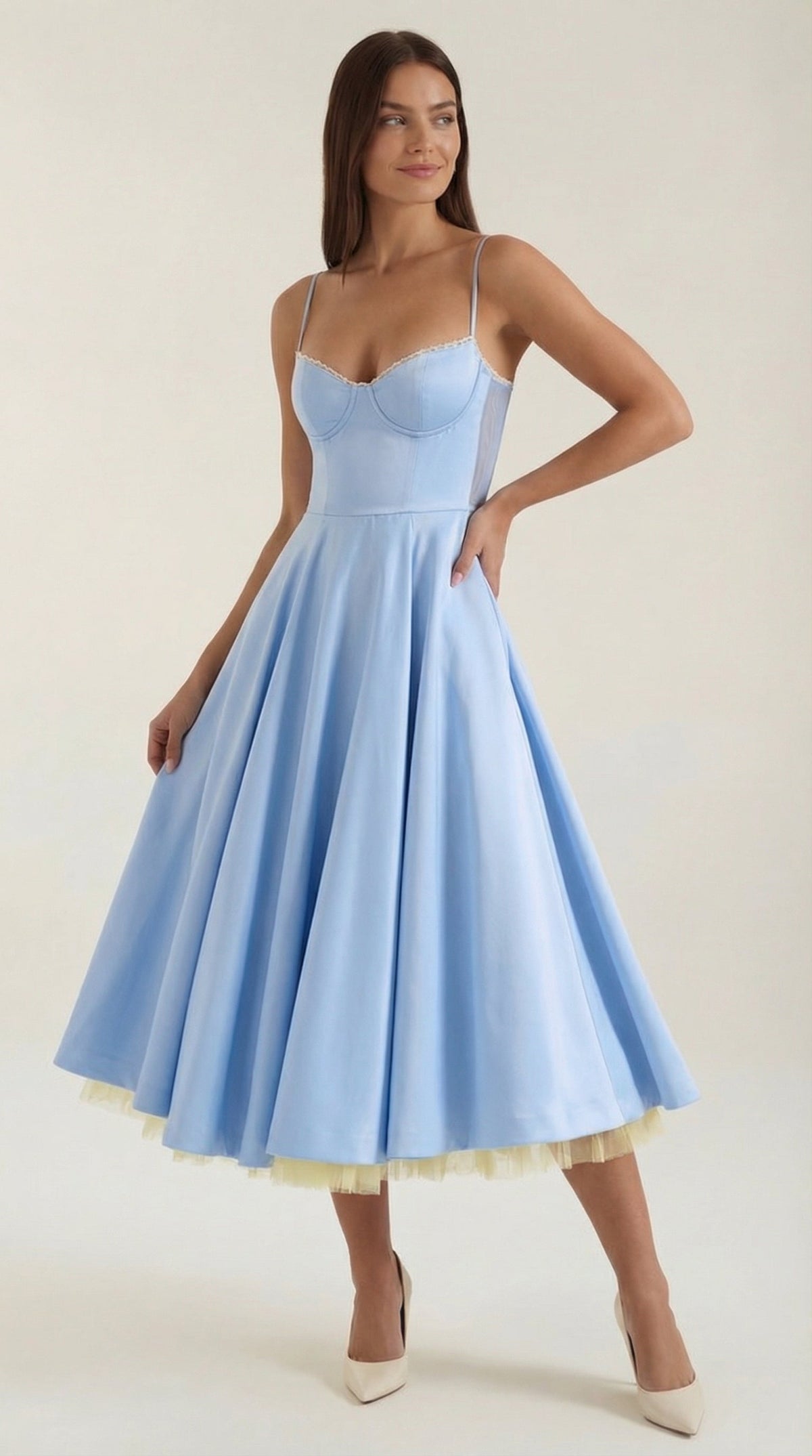 Vestido midi Isolde de tul