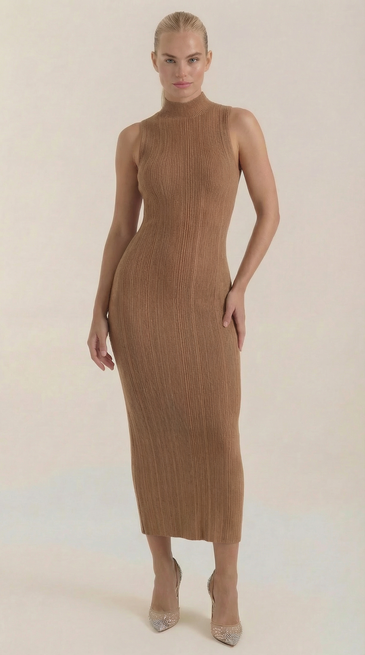 Vestido midi ajustado de cuello alto Sonia