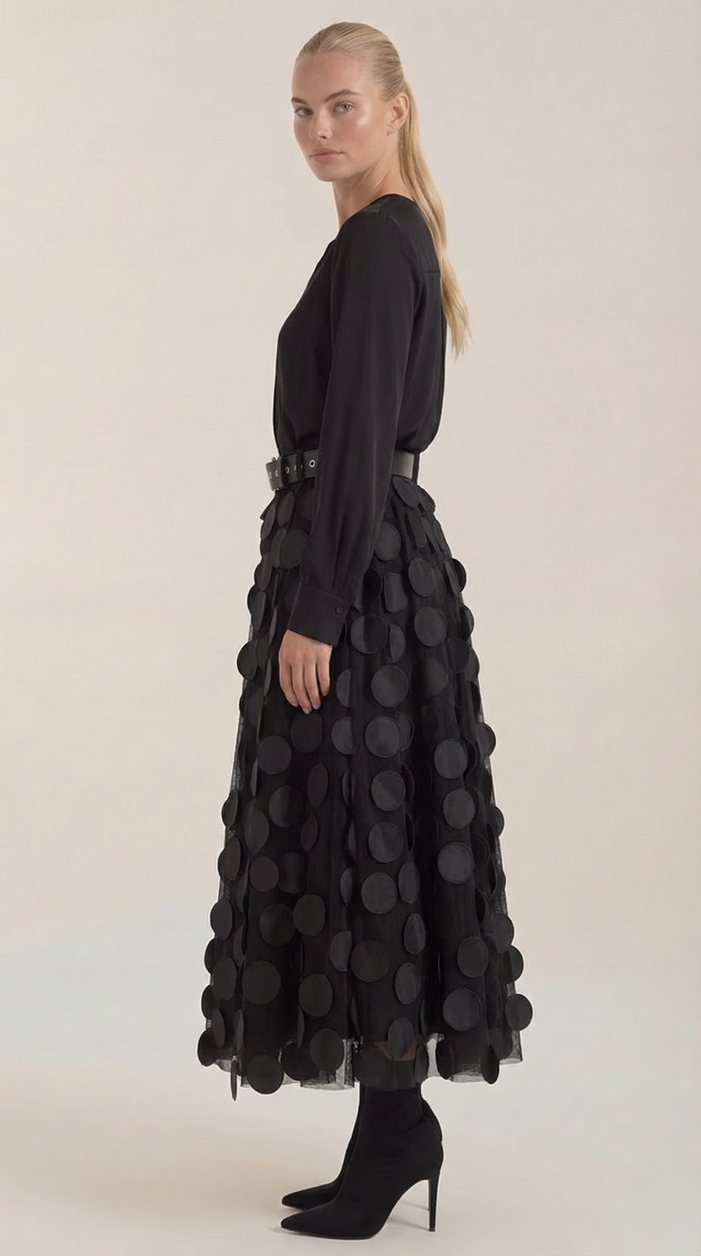 Falda Midi de Malla con Detalles de Puntos Olga